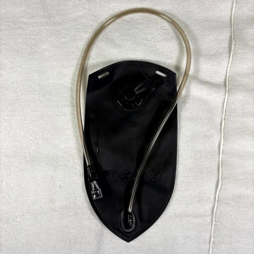 Hydration Bladder Water Reservoir Bag 2L with Tube for‎ Hiking Camping Running